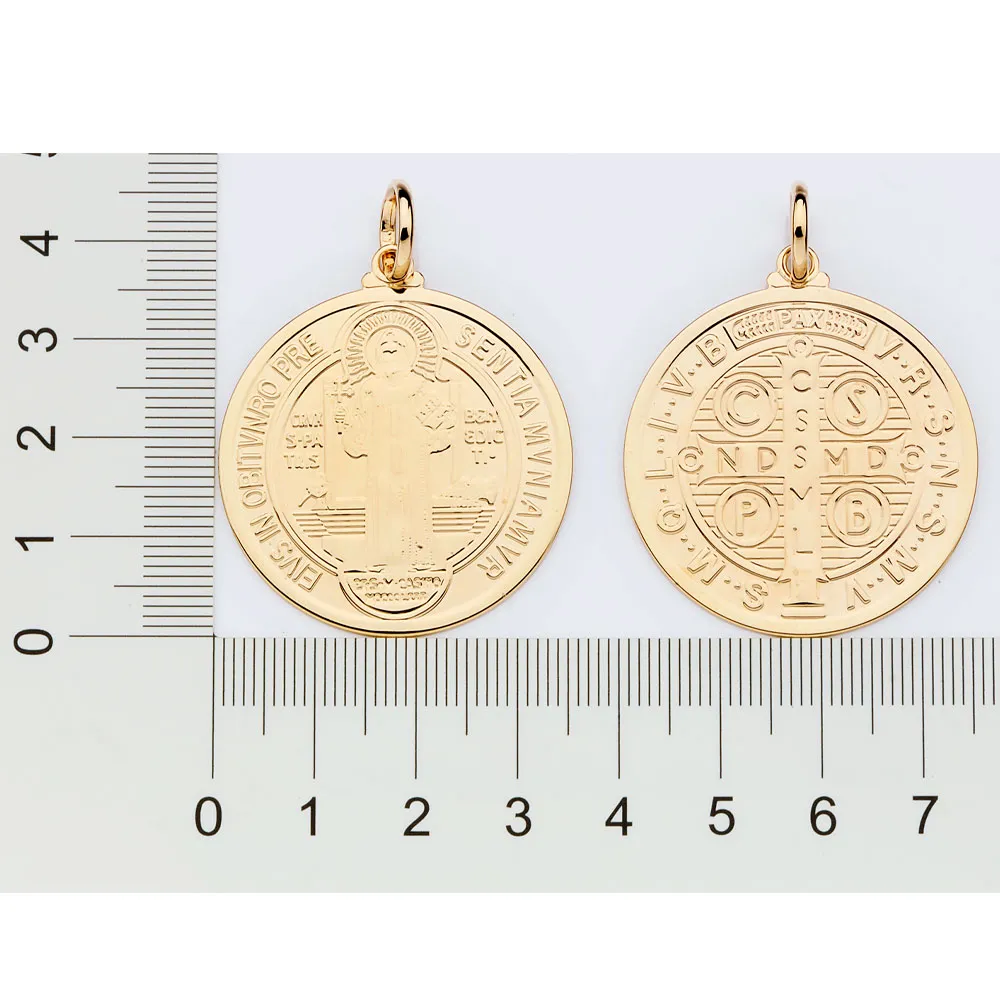 Pingente Medalha De São Bento Folheado a Ouro 18k - 542770 - Imagem 3
