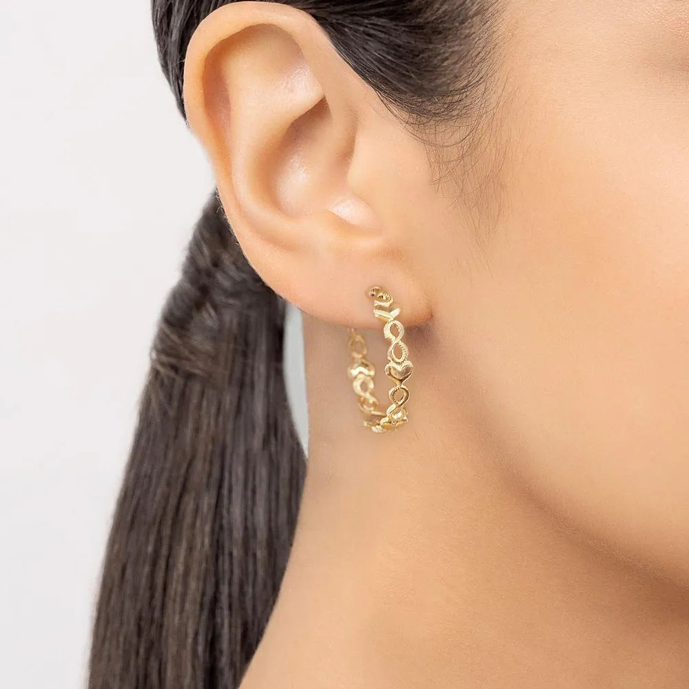 Brinco Meia Argola Infinito Com Coração Folheado a Ouro 18k - 527254 - Imagem 2