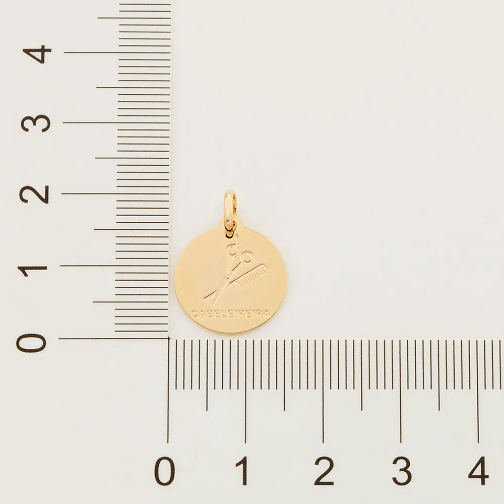 MEDALHA PROFISSÃO CABELEREIRA BANHADA A OURO 18K - TAM.ÚNICO 542326 - Imagem 2